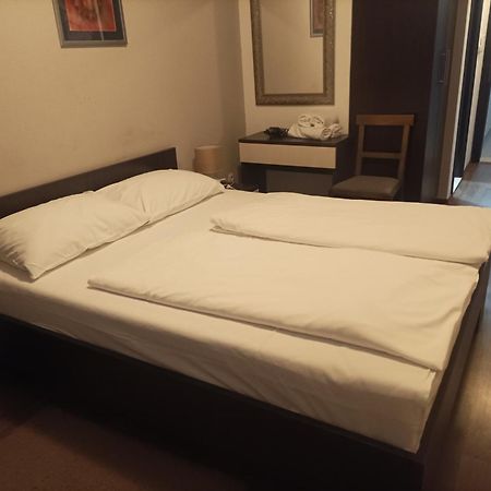 Hotel Storia ชาพลินา ภายนอก รูปภาพ