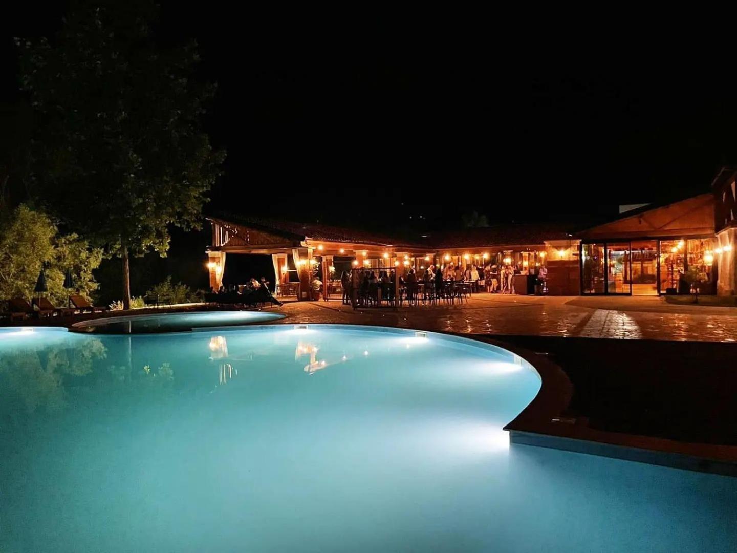 Hotel Storia ชาพลินา ภายนอก รูปภาพ