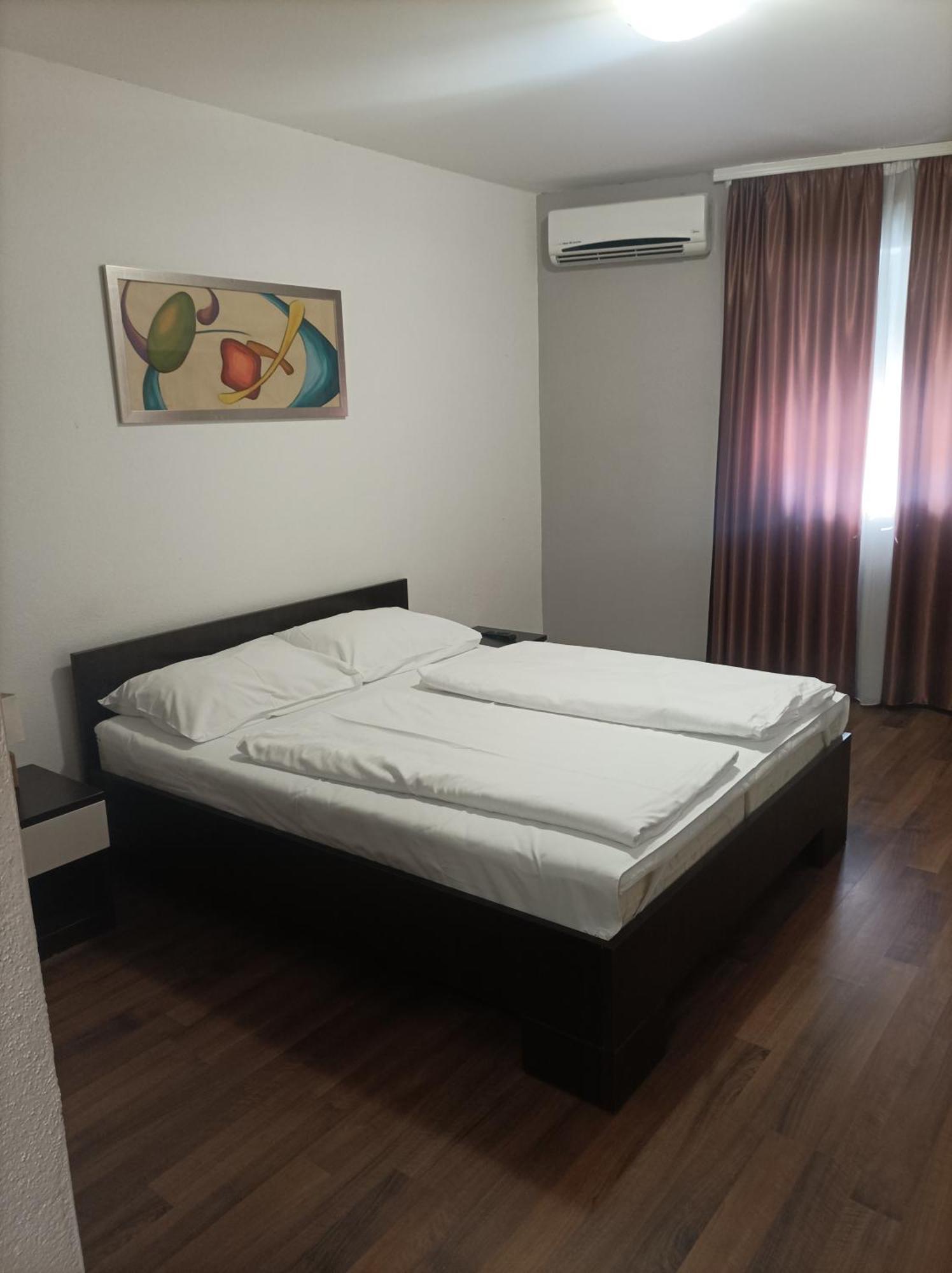 Hotel Storia ชาพลินา ภายนอก รูปภาพ