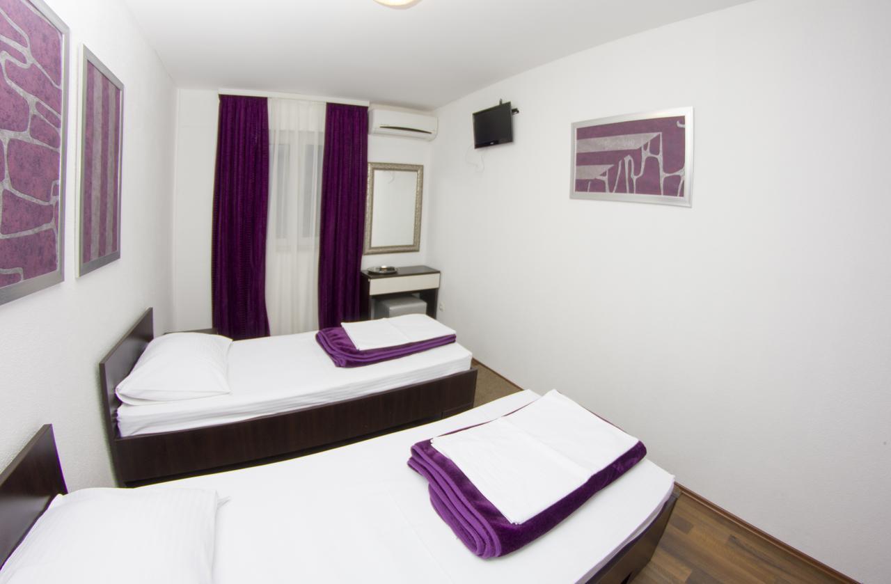 Hotel Storia ชาพลินา ภายนอก รูปภาพ